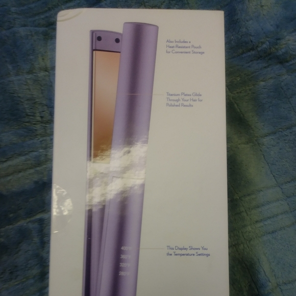 Conair cordless flat iron - Picture 2 of 2